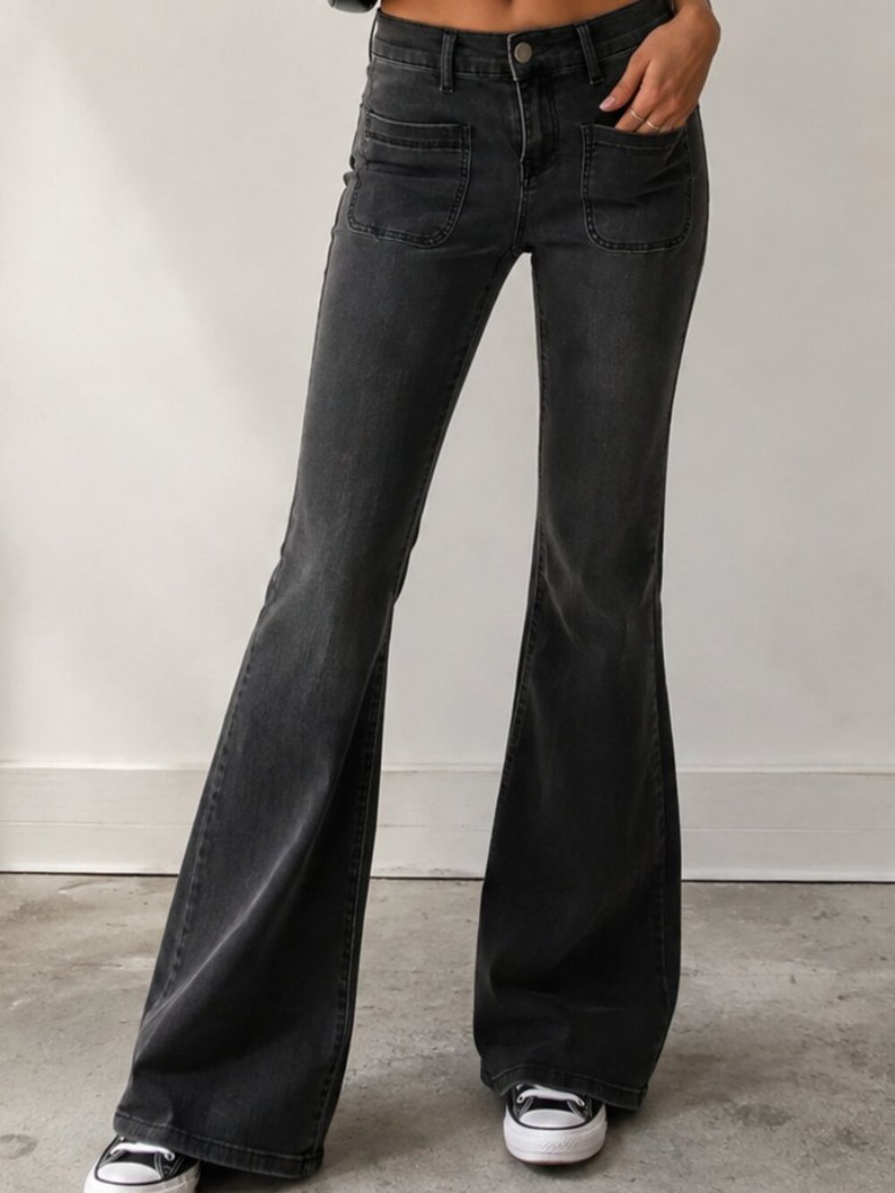 D2 David Kahn Washed Black Flare Jeans Patch Pockets Size 6